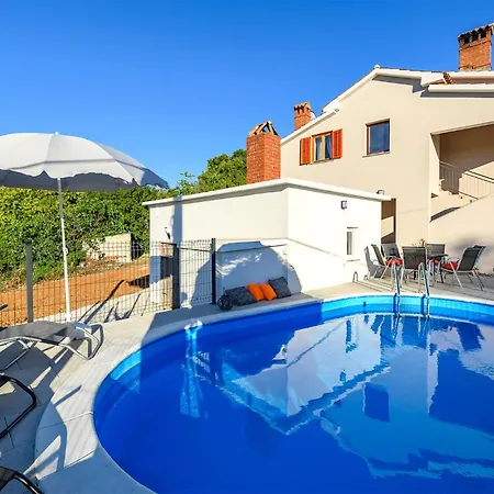 3 Bedroom Lovely In Labin Apartment Labin (Istria)