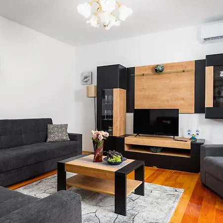 3 Bedroom Lovely In Labin * Labin (Istria)