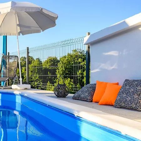 3 Bedroom Lovely In Labin Apartment Labin (Istria)