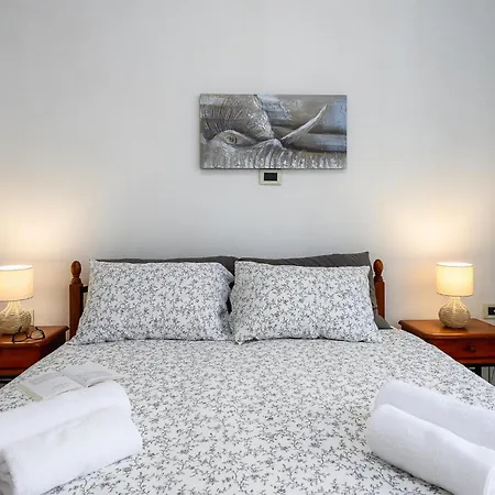 Gorgeous In Apartament